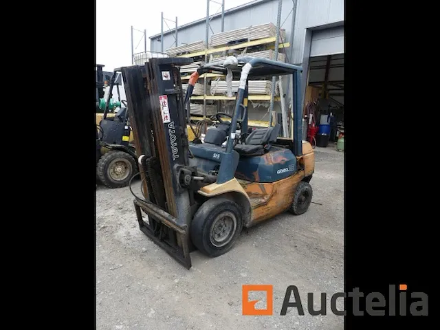 Heftruck toyota 02 -7fd25 - afbeelding 11 van  14