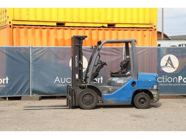 Heftruck toyota 02-8fdf30 diesel 3000kg 2012 - afbeelding 1 van  1