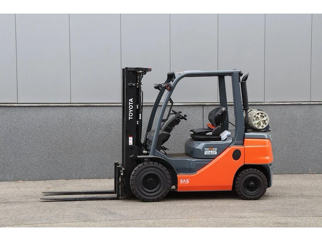 Heftruck toyota 02-8fgf25 lpg 2500kg 4.7m 2022 nieuw - afbeelding 1 van  1