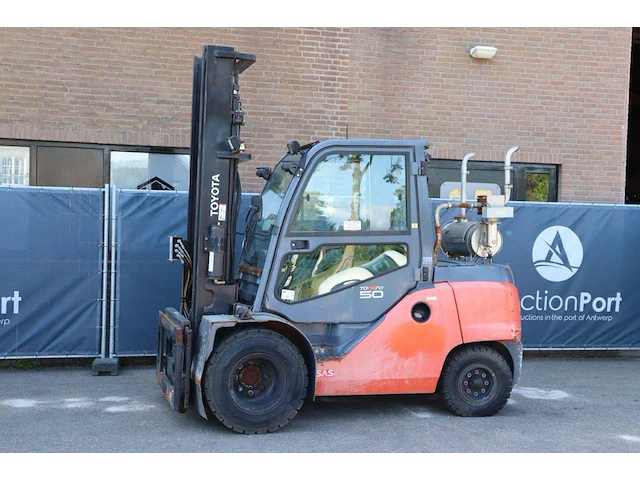 Heftruck toyota 40-8fd50n lpg 5000kg 4.5m 2016 - afbeelding 1 van  1