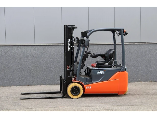 Heftruck toyota 8fbe20t elektrisch 2000kg 4.7m 2023 nieuw - afbeelding 1 van  1