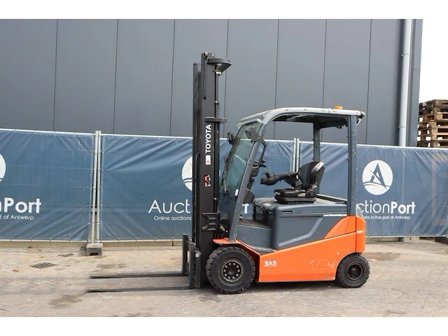 Heftruck toyota 8fbmkt25 elektrisch 2500kg 2015 - afbeelding 1 van  1