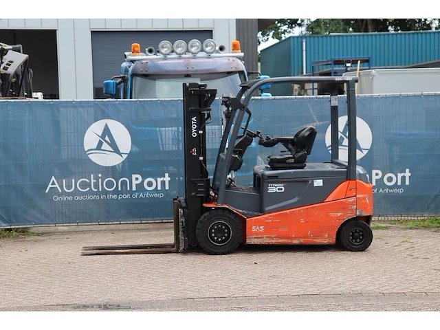 Heftruck toyota 8fbmt30 elektrisch 3000kg 4.3m 2017 - afbeelding 1 van  1