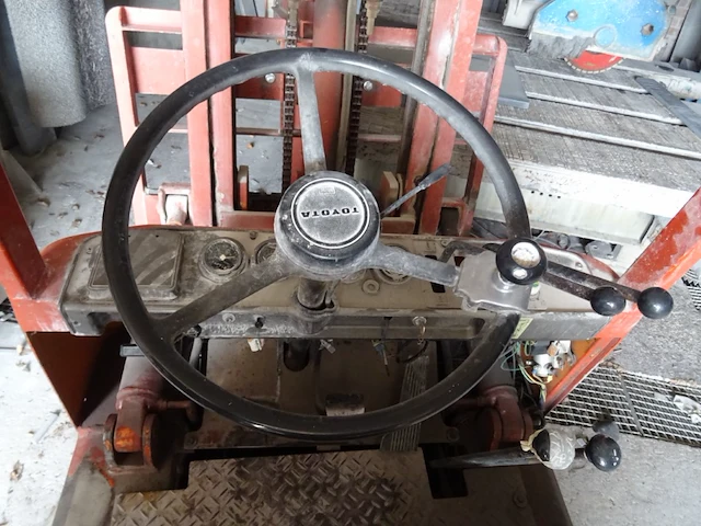 Heftruck toyota - afbeelding 15 van  17