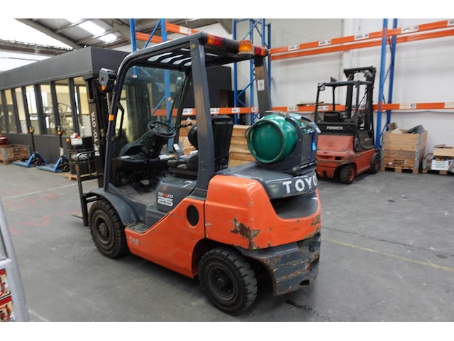 Heftruck toyota - afbeelding 6 van  13