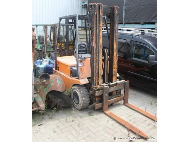 Heftruck yale, 5046 werkuren, met lader evo plus - afbeelding 1 van  7