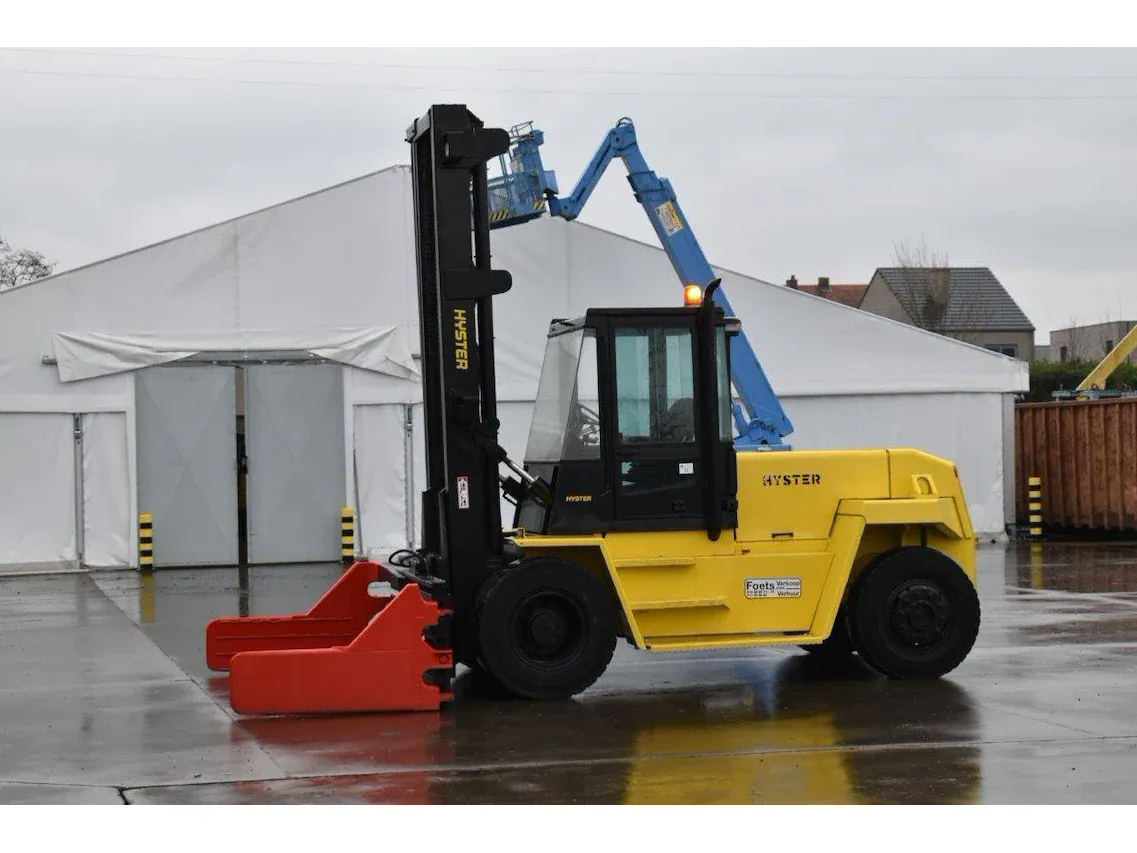 Heftrucks - hoogwerkers - stapelaars - palletwagens - reachtrucks
