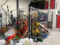 Hekwerk in hoekopstelling - afbeelding 1 van  6