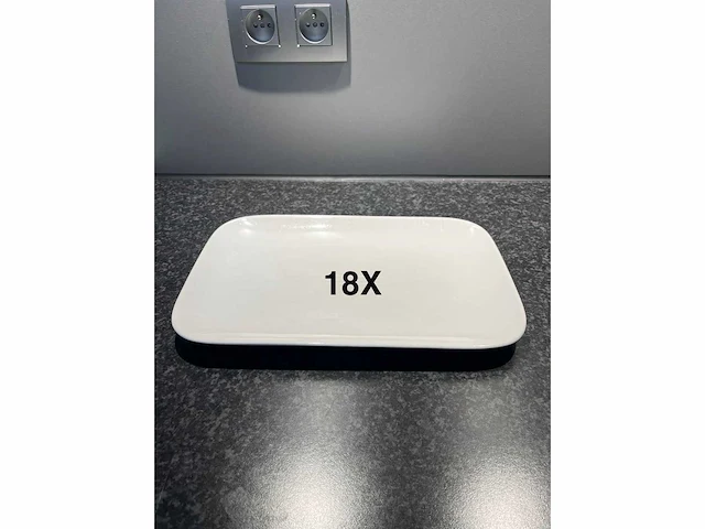 Hele voorraad diverse servies, glaswerk, tassen en borden (550x) - afbeelding 3 van  43