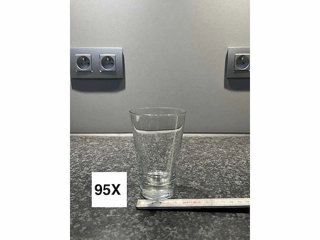 Hele voorraad diverse servies, glaswerk, tassen en borden (550x) - afbeelding 11 van  43