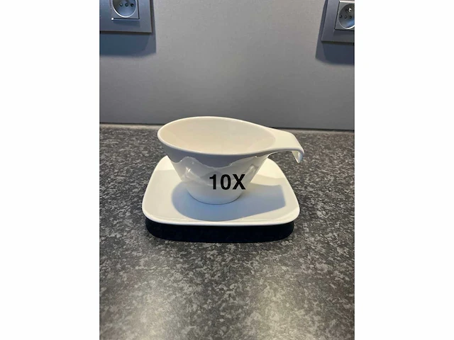 Hele voorraad diverse servies, glaswerk, tassen en borden (550x) - afbeelding 24 van  43