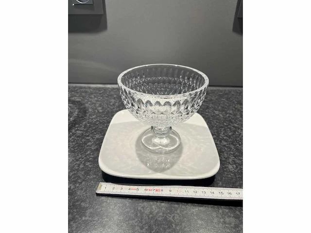 Hele voorraad diverse servies, glaswerk, tassen en borden (550x) - afbeelding 28 van  43