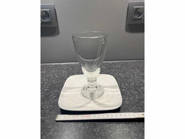 Hele voorraad diverse servies, glaswerk, tassen en borden (550x) - afbeelding 29 van  43