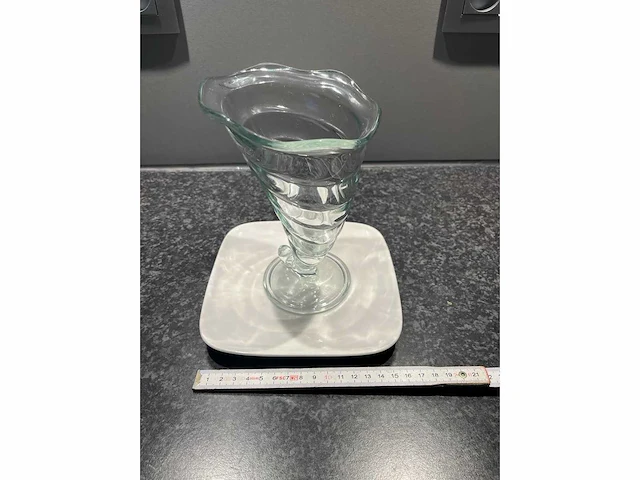 Hele voorraad diverse servies, glaswerk, tassen en borden (550x) - afbeelding 31 van  43