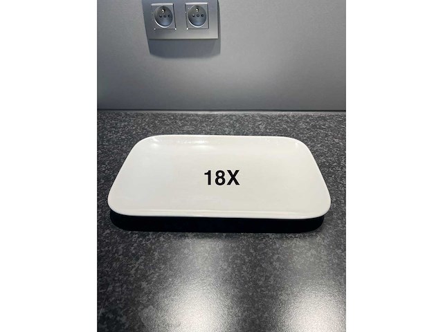 Hele voorraad diverse servies, glaswerk, tassen en borden (550x) - afbeelding 3 van  43