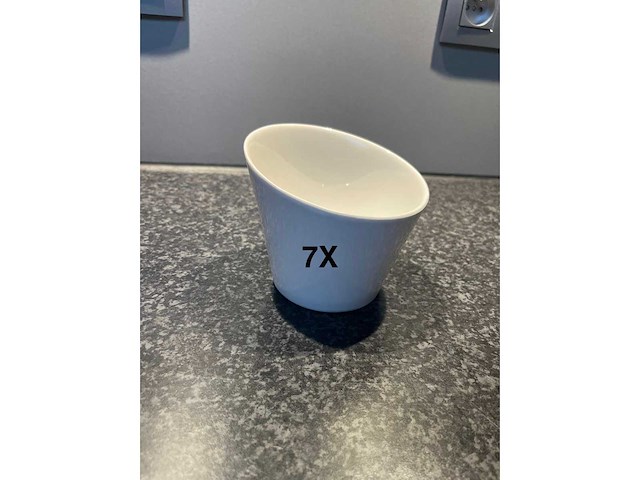 Hele voorraad diverse servies, glaswerk, tassen en borden (550x) - afbeelding 25 van  43