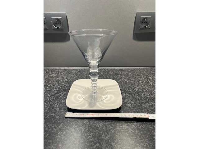 Hele voorraad diverse servies, glaswerk, tassen en borden (550x) - afbeelding 32 van  43