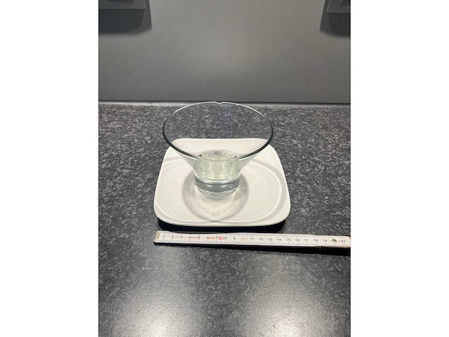 Hele voorraad diverse servies, glaswerk, tassen en borden (550x) - afbeelding 35 van  43