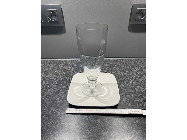 Hele voorraad diverse servies, glaswerk, tassen en borden (550x) - afbeelding 37 van  43