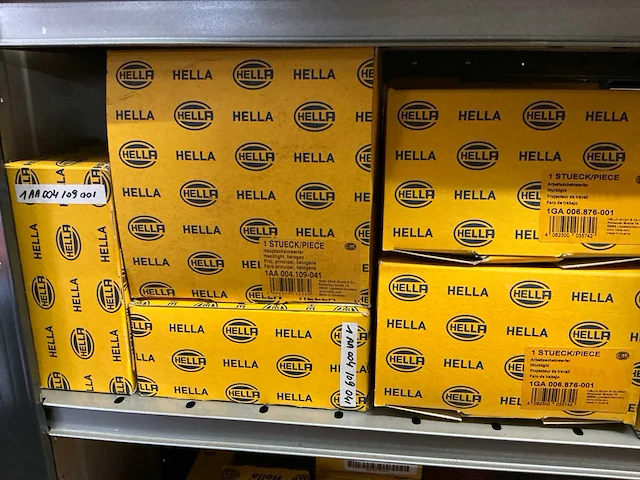 Hella lot autoverlichting (65x) - afbeelding 1 van  9