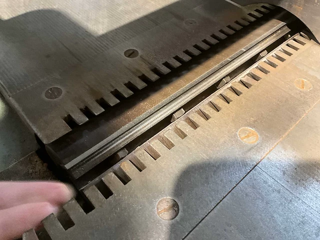 Helma vlakbank schaafmachine - afbeelding 7 van  9