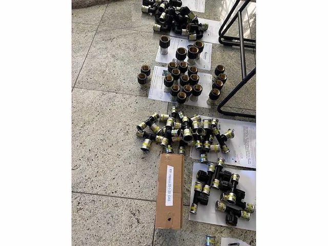 Henco - perskoppelingen - koppeling (1145x) - afbeelding 1 van  12