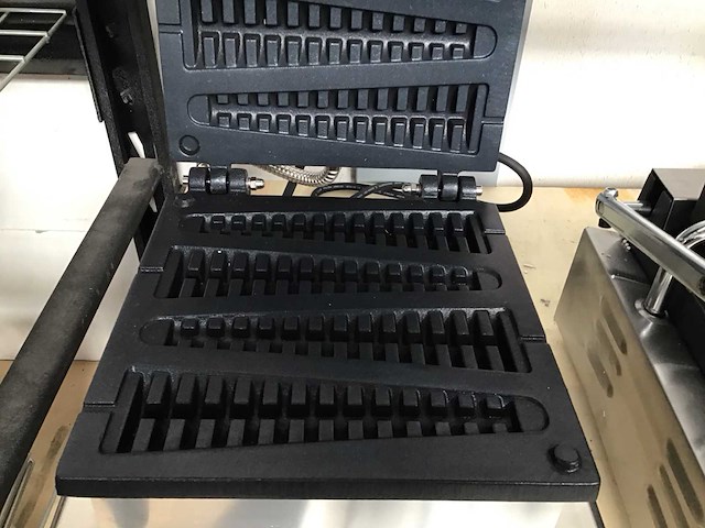 Hendi lollipop wafelijzer machine - afbeelding 2 van  5