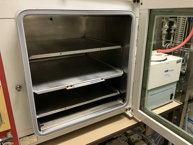 Heraeus vt 5050 ek oven - afbeelding 4 van  5