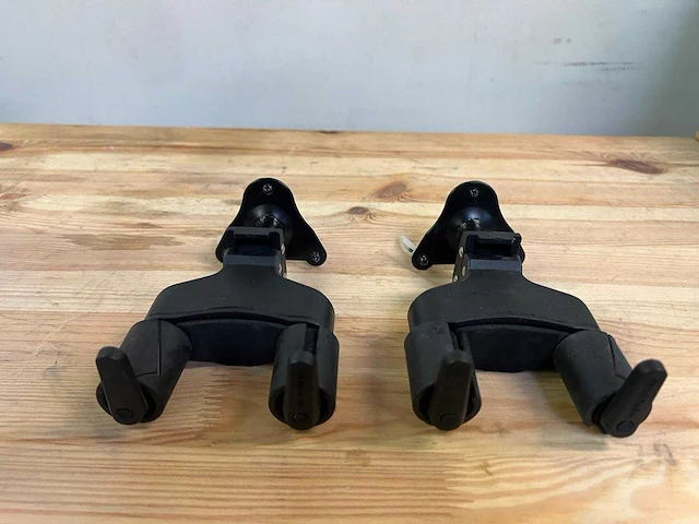 Hercules - wandgitarenhouder set (2 stuks) - afbeelding 1 van  4