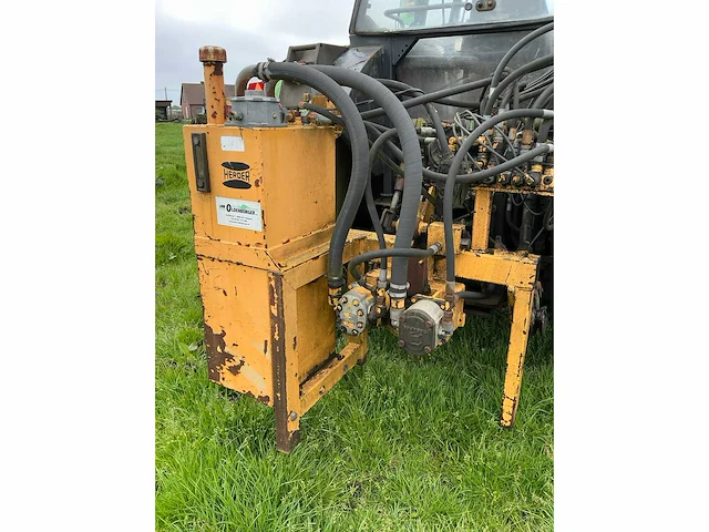 Herder grenadier mb 105 maaikorfbak - afbeelding 2 van  9