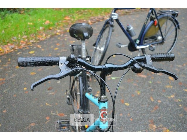 Herenfiets gazelle, vrouwenfiets canyon - afbeelding 3 van  13