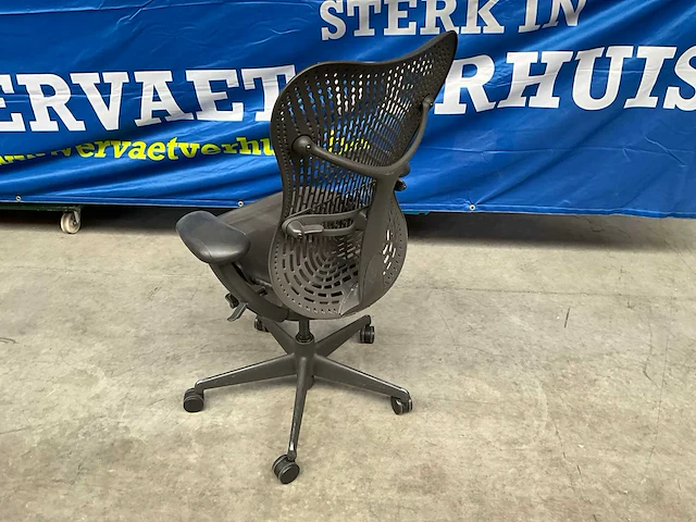 Herman miller mirra 2 design bureaustoel - afbeelding 4 van  5
