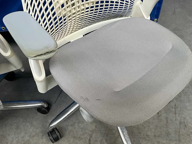 Herman miller sayl design bureaustoelen (2x) - afbeelding 8 van  10