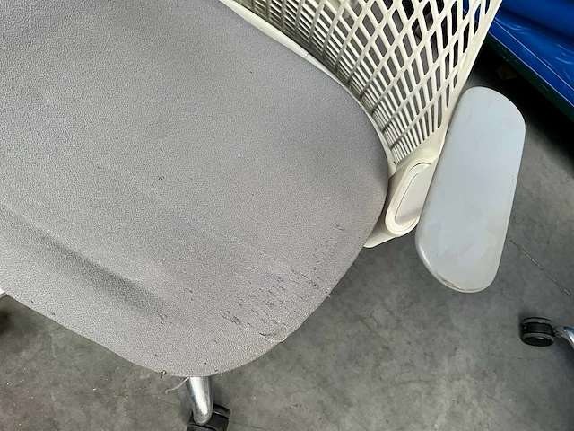 Herman miller sayl design bureaustoelen (2x) - afbeelding 7 van  10