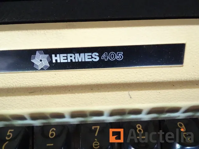 Hermes typemachine 405 in haar doos - afbeelding 1 van  6