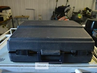 Hermes typmachine in koffer - afbeelding 1 van  4