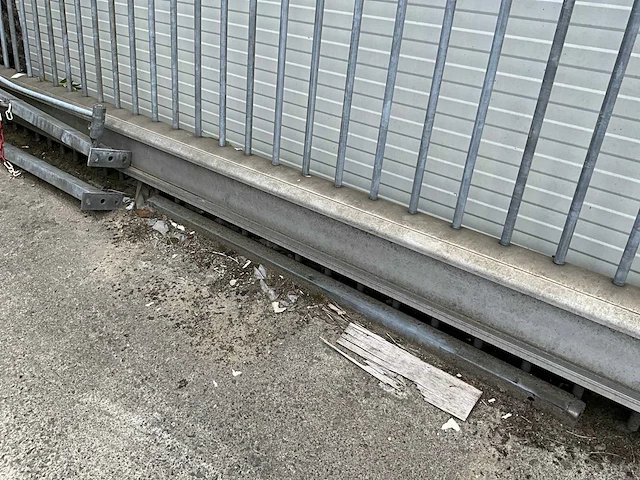 Herras metalen rolpoort - afbeelding 3 van  9