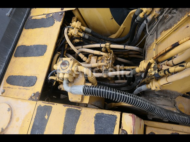 Het kruippakjegraafwerktuig van komatsu pc210lc - afbeelding 14 van  26