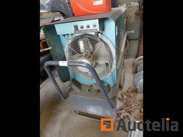 Heteluchtkanon met merk olie en onbekende model - afbeelding 1 van  6
