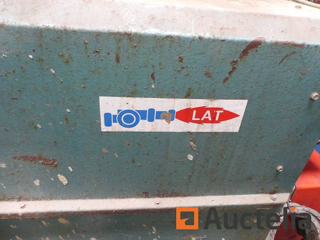 Heteluchtkanon met merk olie en onbekende model - afbeelding 2 van  6