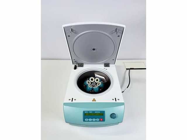 Hettich | mikro220r | gekoelde centrifuge | 2018 - afbeelding 2 van  2