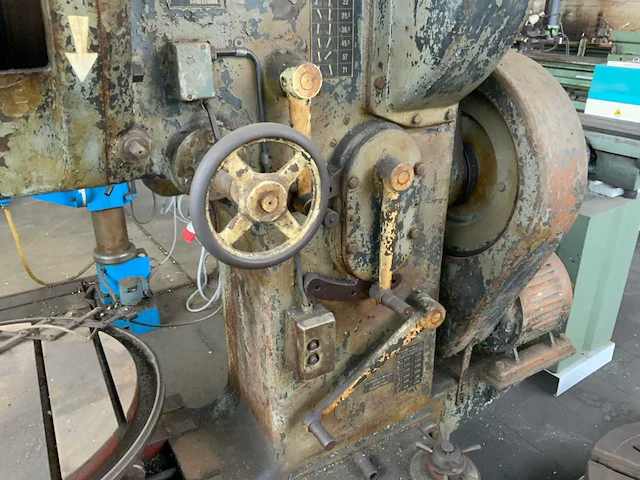 Heymer & pilz verticale steekmachine - afbeelding 2 van  16