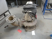 High flow grijswaterpomp merk en model onleesbaar - afbeelding 3 van  6