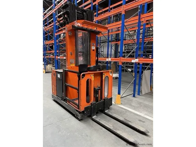 High level order picker - afbeelding 15 van  17