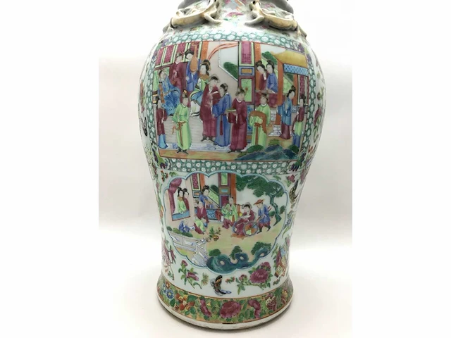High quality decorated canton porcelain set. palace scenery. famille rose. 19th century. - afbeelding 4 van  77