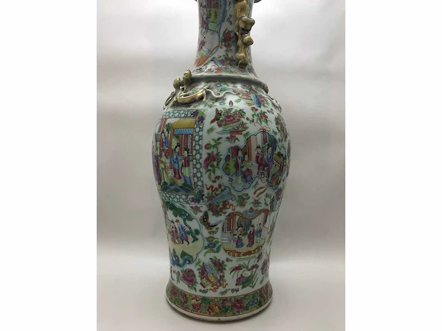 High quality decorated canton porcelain set. palace scenery. famille rose. 19th century. - afbeelding 11 van  77
