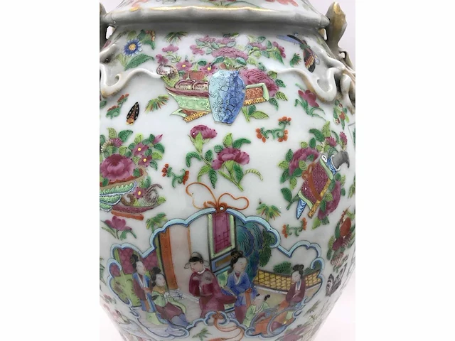 High quality decorated canton porcelain set. palace scenery. famille rose. 19th century. - afbeelding 17 van  77