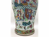 High quality decorated canton porcelain set. palace scenery. famille rose. 19th century. - afbeelding 25 van  77