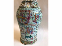 High quality decorated canton porcelain set. palace scenery. famille rose. 19th century. - afbeelding 39 van  77