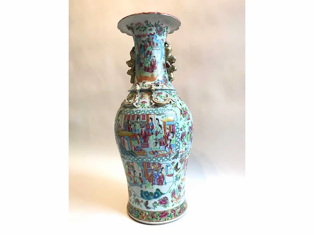 High quality decorated canton porcelain set. palace scenery. famille rose. 19th century. - afbeelding 40 van  77